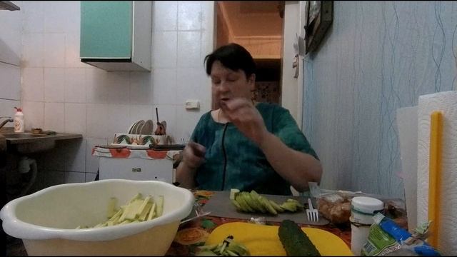 ГОТОВЛЮ САЛАТ И ГРЕЧКУ ПО УНИКАЛЬНОМУ РЕЦЕПТУ смотреть онлайн