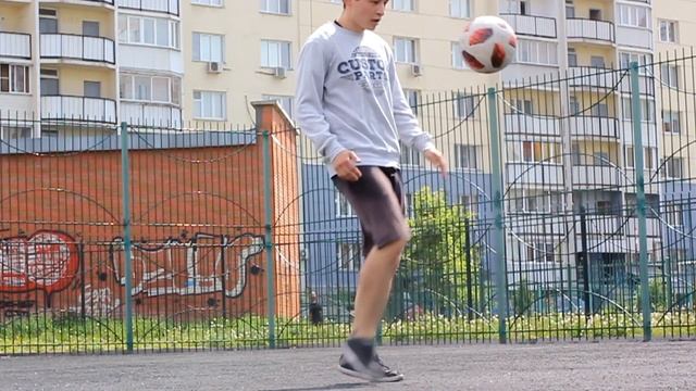 ОБУЧЕНИЕ ТРЮКУ ALATW // Обучение футбольному фристайлу смотреть онлайн