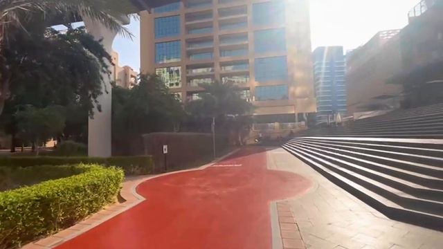 ДУБАЙ. Шикарная жизнь и доступная недвижимость на пальме.