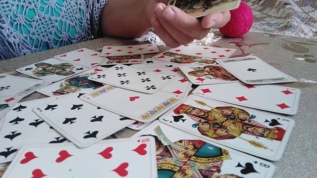 [ГАДАНИЕ ЦЫГАНСКОЕ] Какой мужчина хочет сделать шаг в вашу жизнь смотреть онлайн