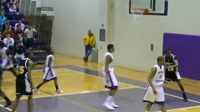 Southside Baptist Christian School's Alex Lubsey...the two hand jam смотреть онлайн