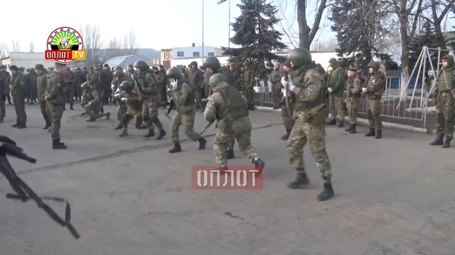 • Соревнования в честь трехлетия Республиканской гвардии ДНР смотреть онлайн