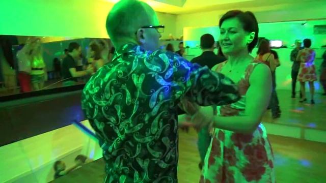 Бачата на вечеринке ШВБ смотреть онлайн