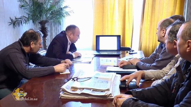 Весняні хвороби бджіл, отруєння смотреть онлайн