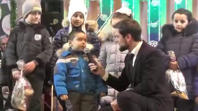 МАЛЬЧИК не захотел Новогоднего ПОДАРКА смотреть онлайн