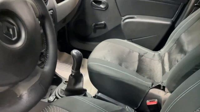 Renault Logan, 2012 год смотреть онлайн