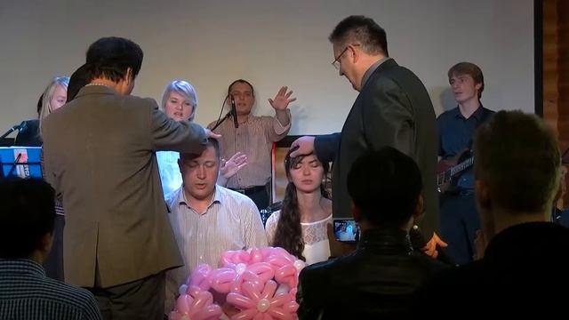 Поздравление семьи Петровых с Бракосочетанием смотреть онлайн