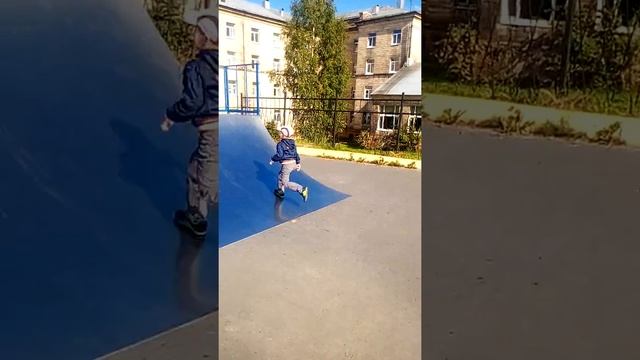 Гуляем в скейт парке смотреть онлайн