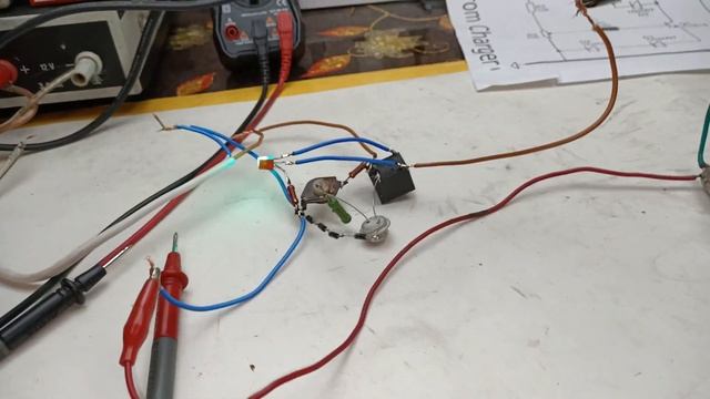 DIY Полезная Приставка-Автомат для любого Зарядного! Работа над Ошибками. смотреть онлайн