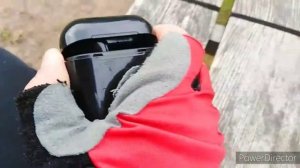 Как надеть и снять блютуз наушники????