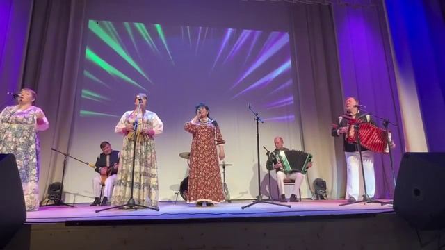 Наталья Хабибуллина - Эх девчоночка хороша сл и муз. В. Меркучев. смотреть онлайн