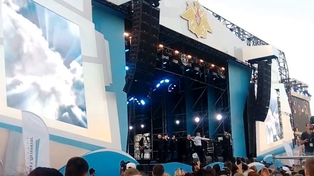 День ВМФ : ВРАГУ НЕ СДАЕТСЯ НАШ ГОРДЫЙ ВАРЯГ смотреть онлайн