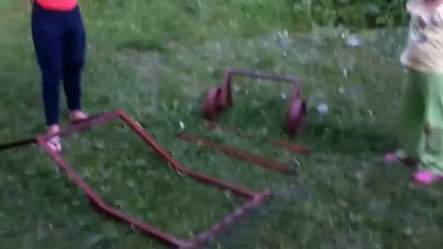 Копалочка с колёсами - 1, ( и картофелекопалка, и тележка). RUSSIAN BROADFORK смотреть онлайн