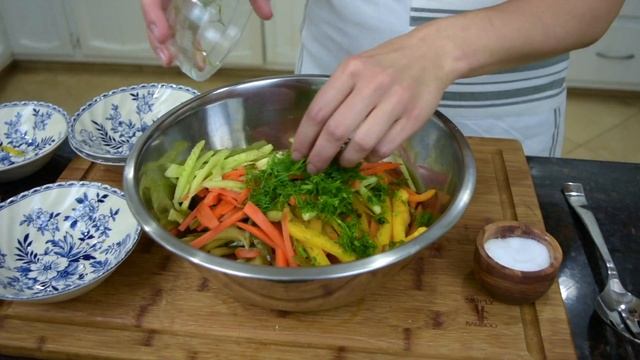 Vegetable Salad with Marinated Mushrooms | Göbələkli Yay Salatı | Салат Овощной с Грибами смотреть онлайн