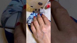 Стачиваем косые бейки между собой.