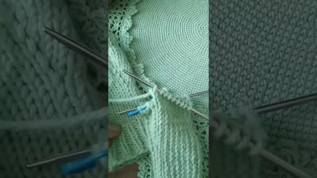 Варежки на 2-4 года спицами. Вязание из мериноса смотреть онлайн