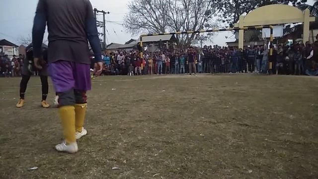 Mysterious penalty shoot goalkeeper with goalkeeper смотреть онлайн
