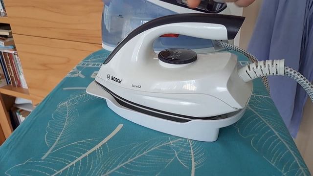 Bosch Bügeleisen entkalken Calc’n Clean durchführen смотреть онлайн