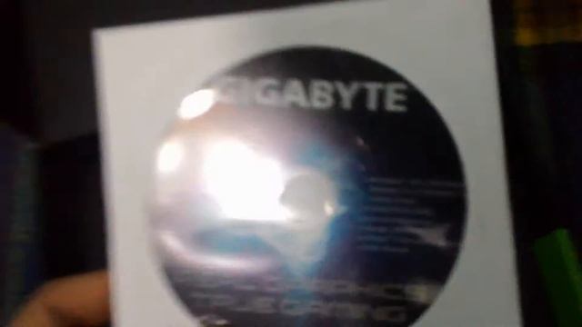 Unboxing Gigabyte GTX 960 4GB ITX смотреть онлайн