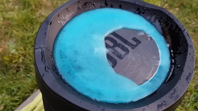 JBL Boombox SLIME Test смотреть онлайн