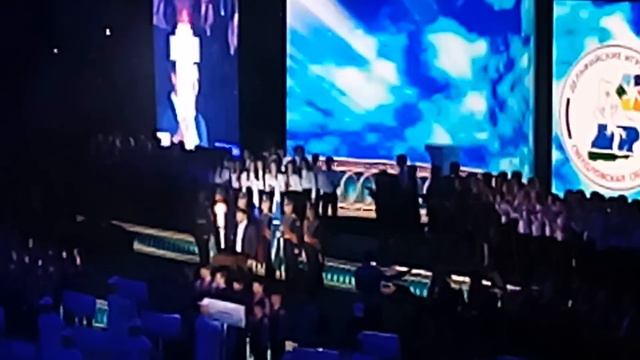 Антон Шипулин зажигает огонь Дельфийских игр 19.04.2017 смотреть онлайн