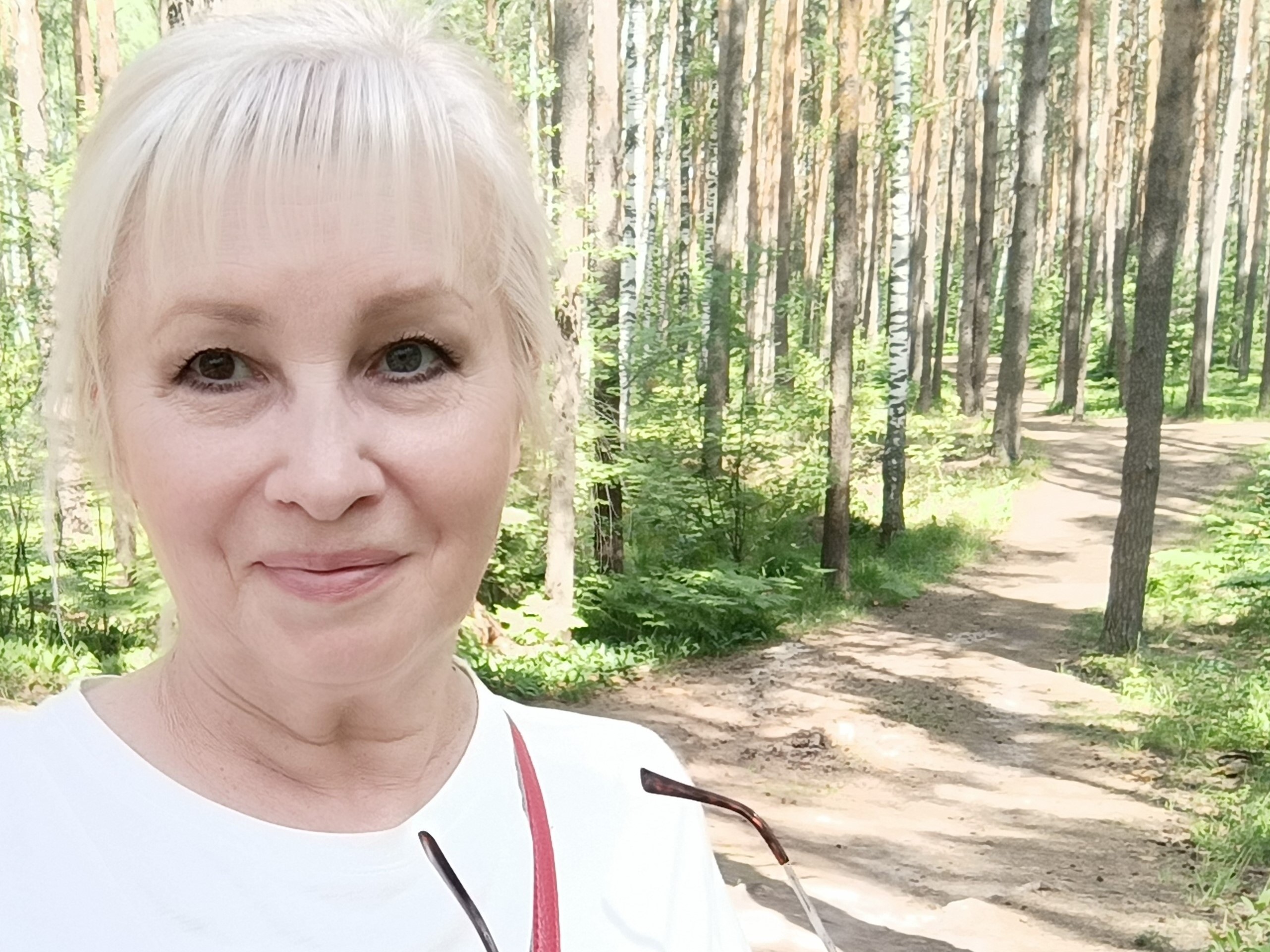 VLOG ?ЛУК ДНЯ? ИДУ В ЛЕС НА ПРОГУЛКУ? КУПИЛА КЛУБНИКУ? смотреть онлайн