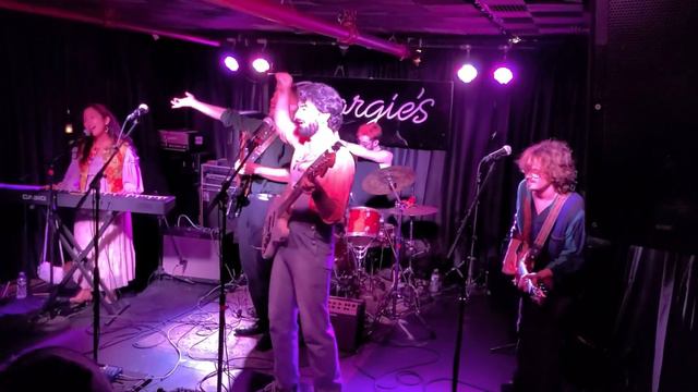 Satoko’s singing🎤 during the residency at the Delancey by Beatles cover band “Walrus” смотреть онлайн