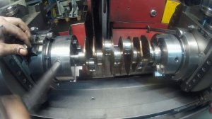 Шлифовка коленчатых валов. Устройство станка