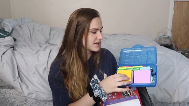 What's in my Kanken Backpack: Mini and Classic! + GIVEAWAY смотреть онлайн