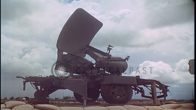 AN/MPQ-4 counter mortar radar screen rotates at a US 1st Infantry Division's base...HD Stock Footag смотреть онлайн