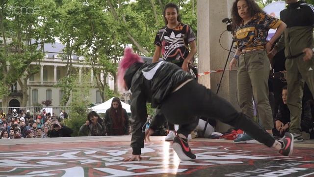 Aby et Peste Ana vs Carlotta et Leila [bgirl semi] // .stance // Battle of the Year France 2017 смотреть онлайн