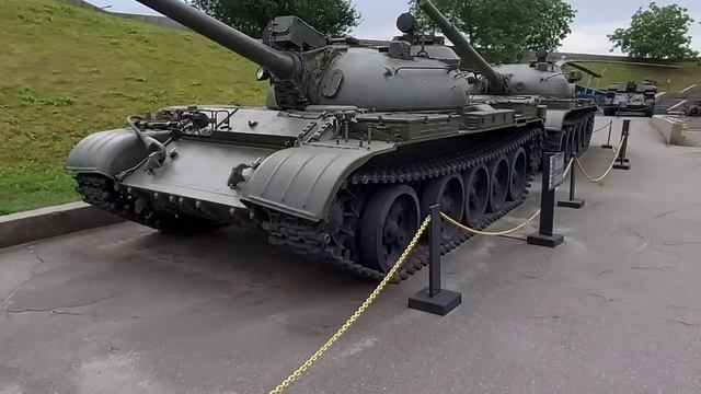 МЫ В КИЕВЕ ( ч.2) / ВЫСТАВКА ВОЕННОЙ ТЕХНИКИ/ ОСВЯТИЛИ БРАСЛЕТЫ смотреть онлайн