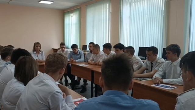 Разговоры о важном: День труда. Мир профессий. смотреть онлайн