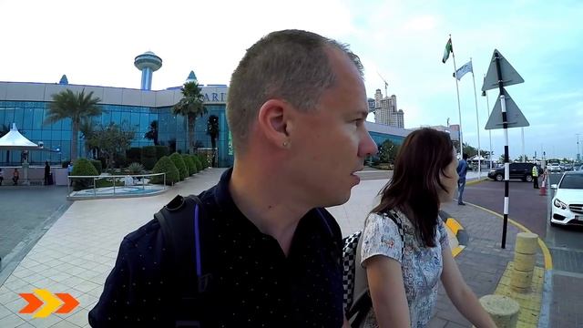 ОАЭ | Продуктовый магазин Carrefour - Marina Mall и набережная (Corniche) в Абу-Даби смотреть онлайн