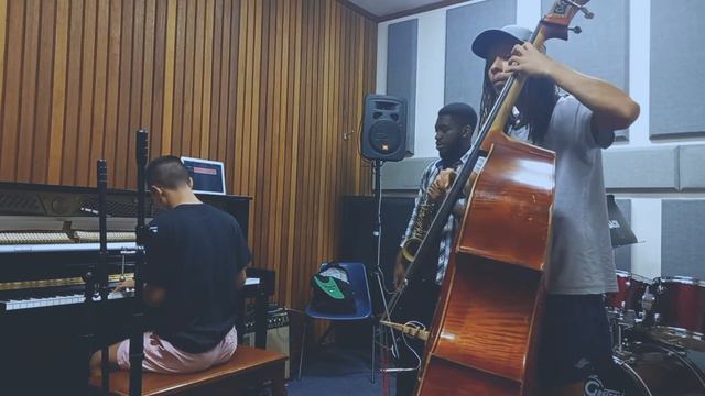 Dat Dare || The Trio Sessions смотреть онлайн