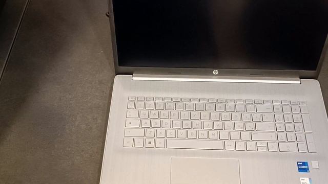 Unboxing&Review HP-PC 17-cn0004sl Notebook смотреть онлайн