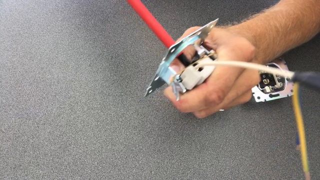 Обзор и сравнение розеток Legrand, Schneider, Lezard. Керамика или пластик, что лучше?