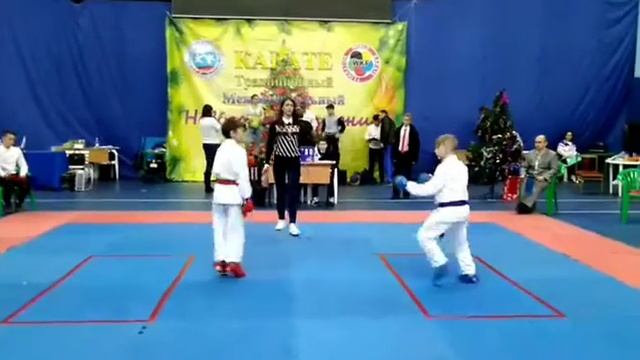 Кумитэ 10-11 лет . Каратэ. смотреть онлайн