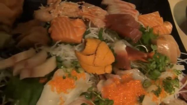 Мисо суп  суши  сашими  жареный банан со сливками  Жить можно