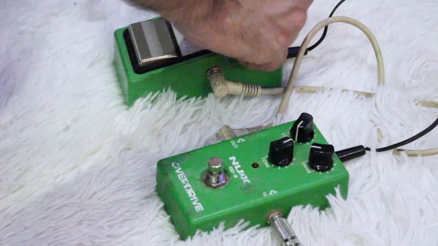 Tubescreamers mini shootout! Nux OD3 Vs Ibanez TS9 смотреть онлайн
