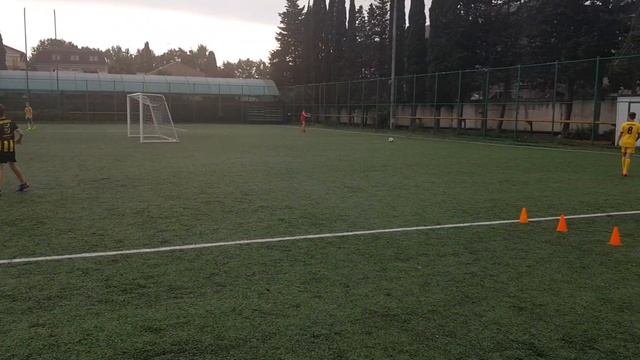 ЛЕТНИЙ ФУТБОЛЬНЫЙ ЛАГЕРЬ Г.СОЧИ ДЕНЬ ПЕРВЫЙ смотреть онлайн