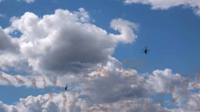 Berkuts aerobatic team on MAKS2021 / Пилотажная группа Беркуты на МАКС2021 смотреть онлайн