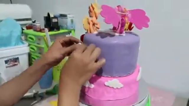 Pony Horse - Как сделать торт для девочек с пониженным тоном 1 смотреть онлайн