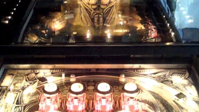 Space Invaders Pinball Bally смотреть онлайн