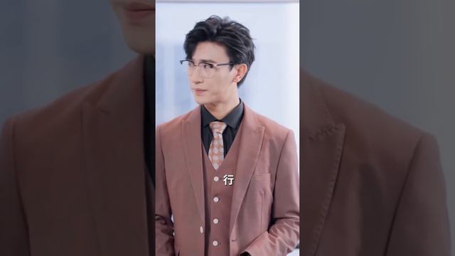 【FULL】沉思✨李若琪 千金拒絕商業聯姻，拉上正被爺爺催娶富家胖小姐的窮小子火速領證；丟掉珠寶首飾LV，扔掉千萬百達翡麗！新婚夜，我們要過夫妻生活~#短劇 #霸道總裁 #甜寵 #熱播短劇 смотреть онлайн