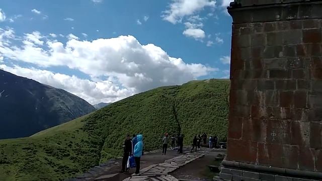 Церковь Гергети. Казбеги. Грузия Https://gruziyagid.ru/dostoprimechatelnosti/gergeti-gruziya