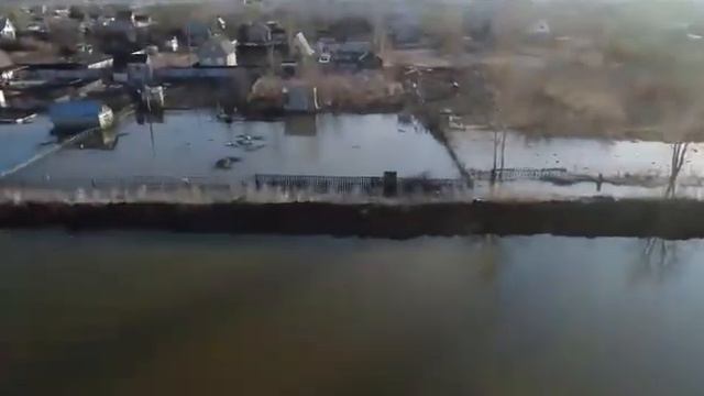 В Петропавловске осталось 35 см до подъема воды в реке Есиль смотреть онлайн