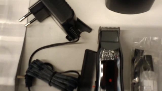 Wahl 9918-1416 Groomsman Saç,Sakal,Bıyık Düzeltme Ve Şekil Verme Makinesi