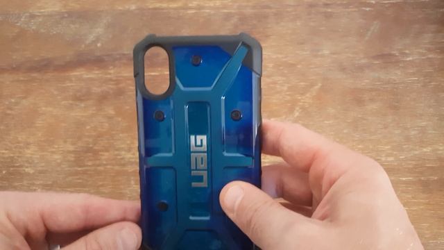 iPhone X 10 UAG case review and iPhone 6S Plus Comparison смотреть онлайн