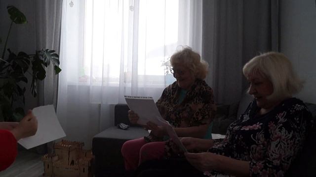 Дима - Дед Мороз дарит подарки бабушкам. 07.01.2017 смотреть онлайн